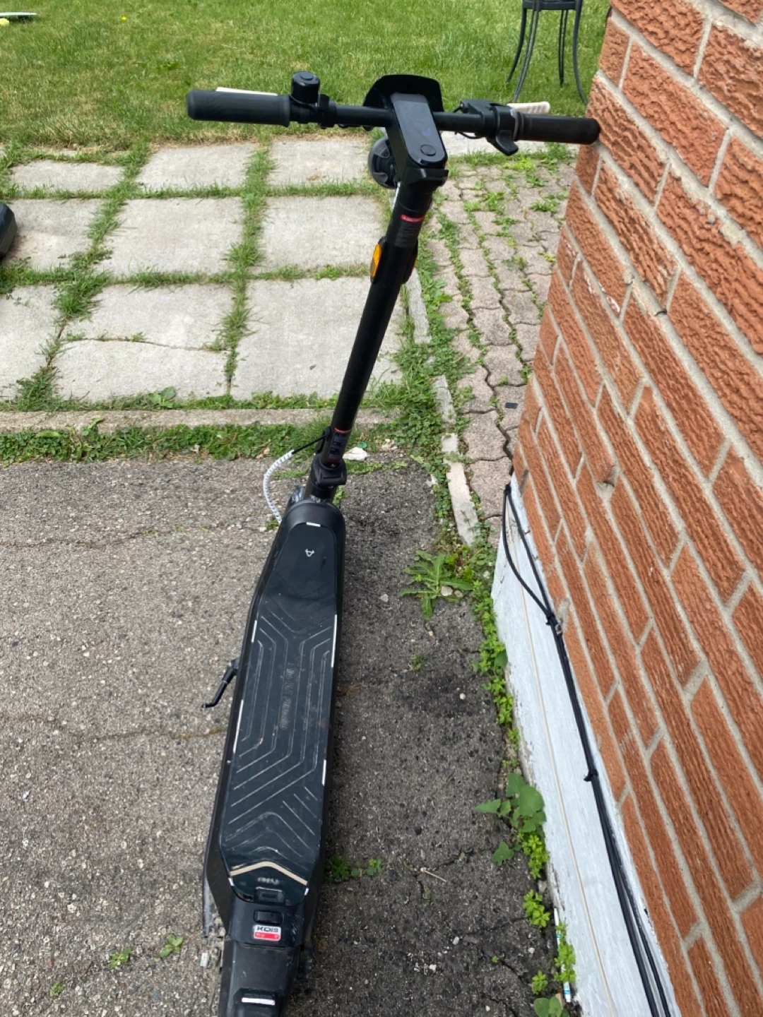 Niu scooter