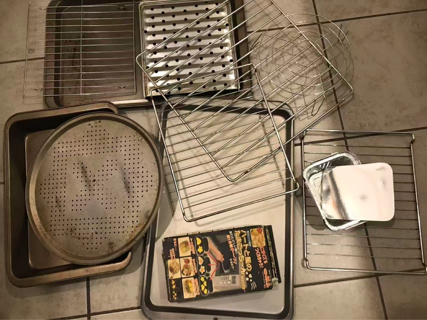 Assorted Baking and Cooking Racks