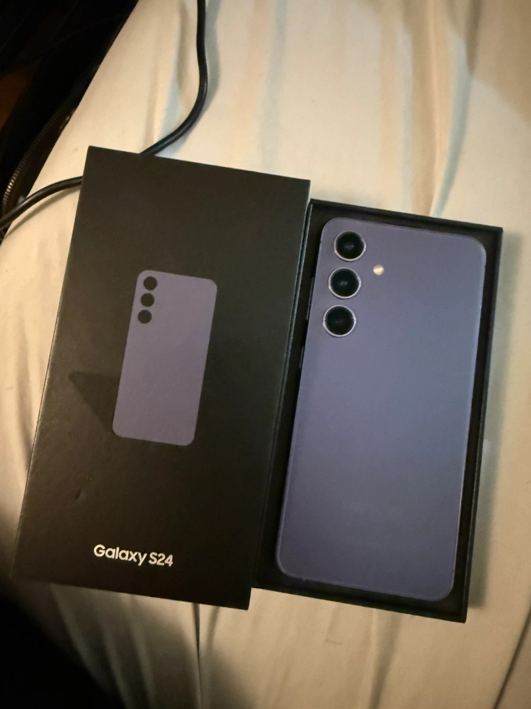Samsung Galaxy S24 Smartphone