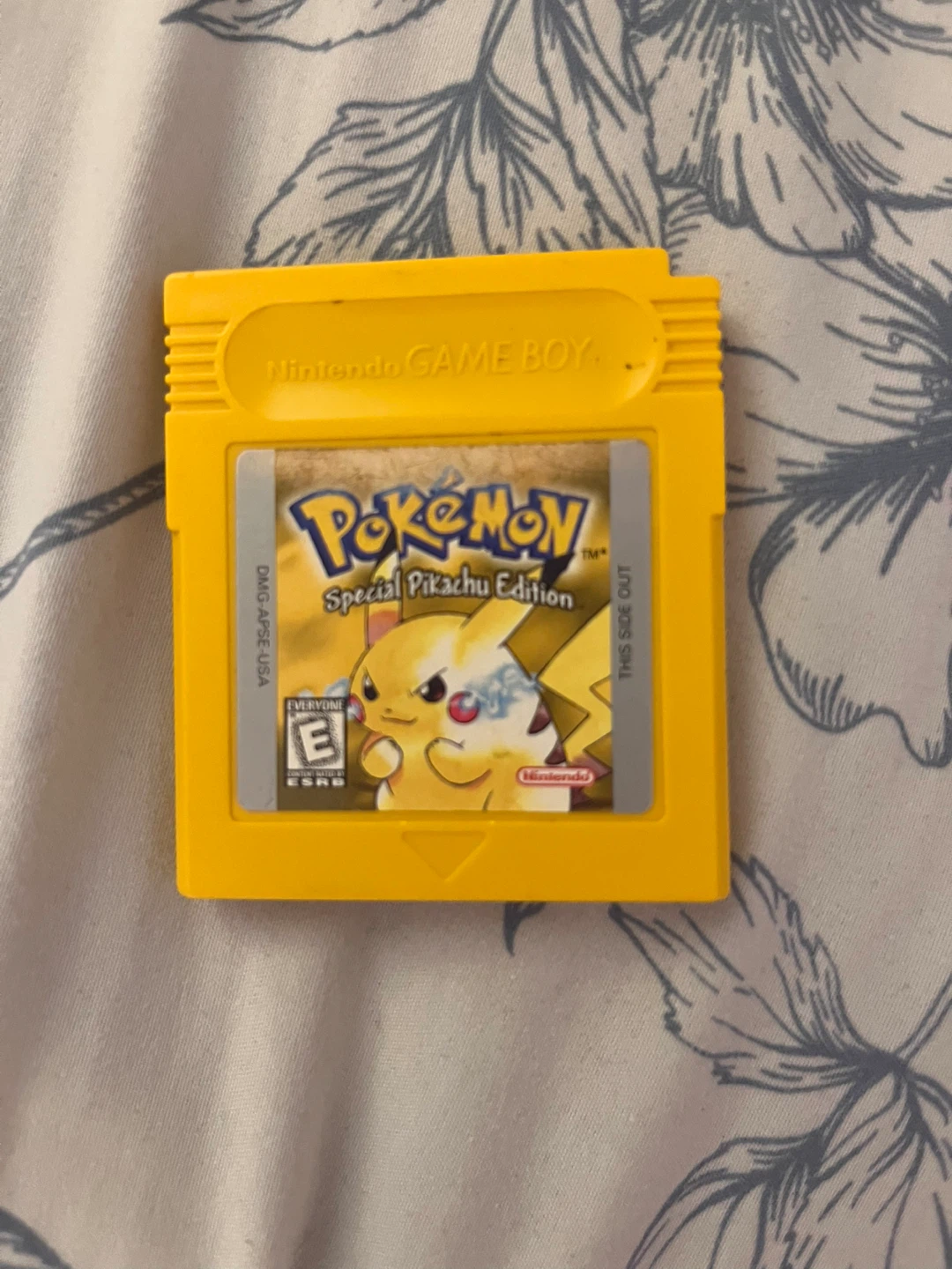 *MOVING SALE* Pokémon Yellow Pikachu Edition Game Cartridge