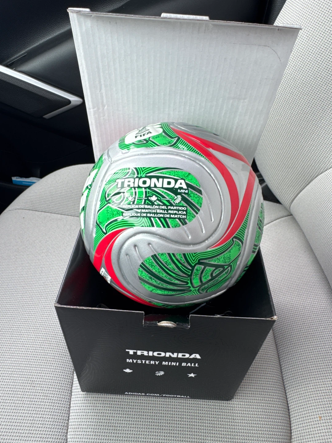 Adidas TRIONDA Mystery Mini Ball - Mexico Edition