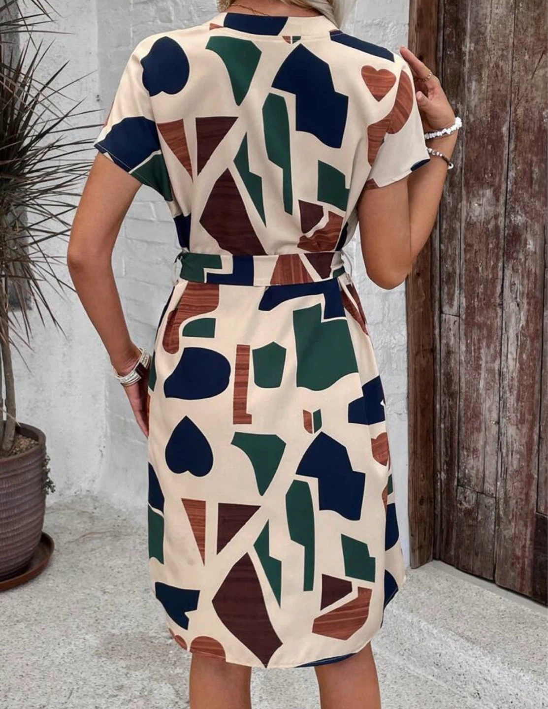 Women's Geometric Print Short Sleeve Belted Dress - photo 2