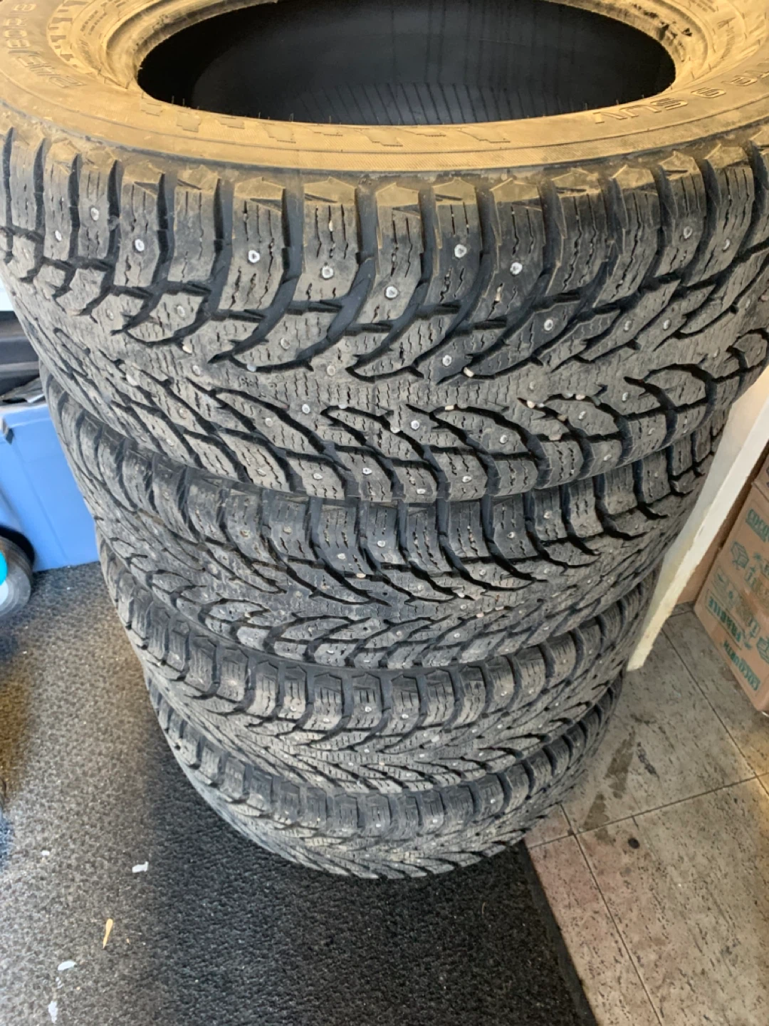 Nokian Hakkapeliitta Studded Winter Tires 245/60R18