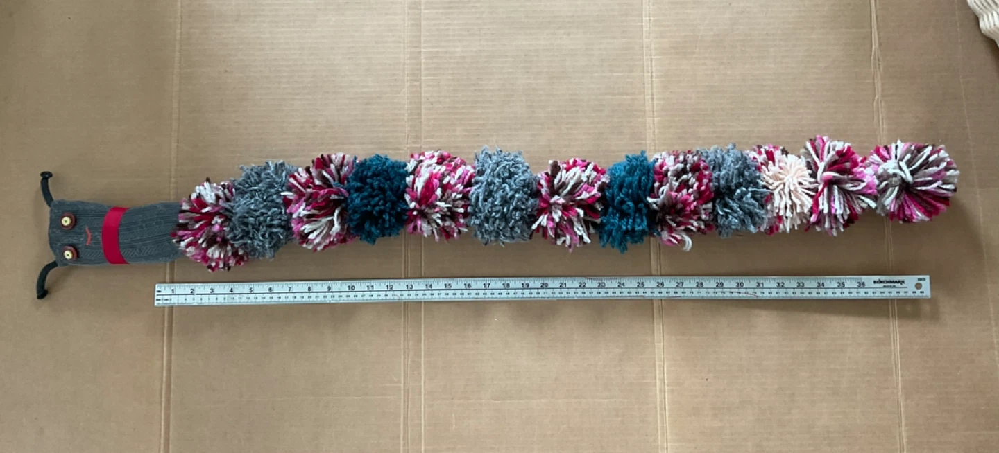 Handmade Pom Pom Caterpillar - photo 3