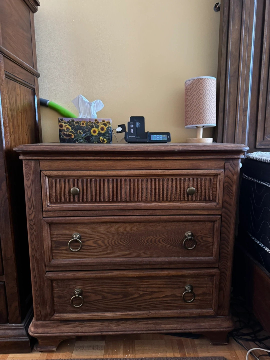 Solid Wood Bedroom Set - photo 2