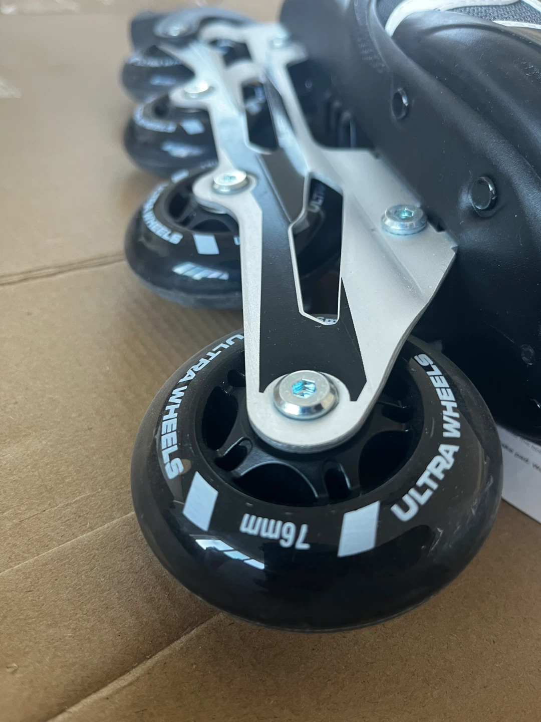 Ultra Wheels Inline Skates Size 11 - photo 4