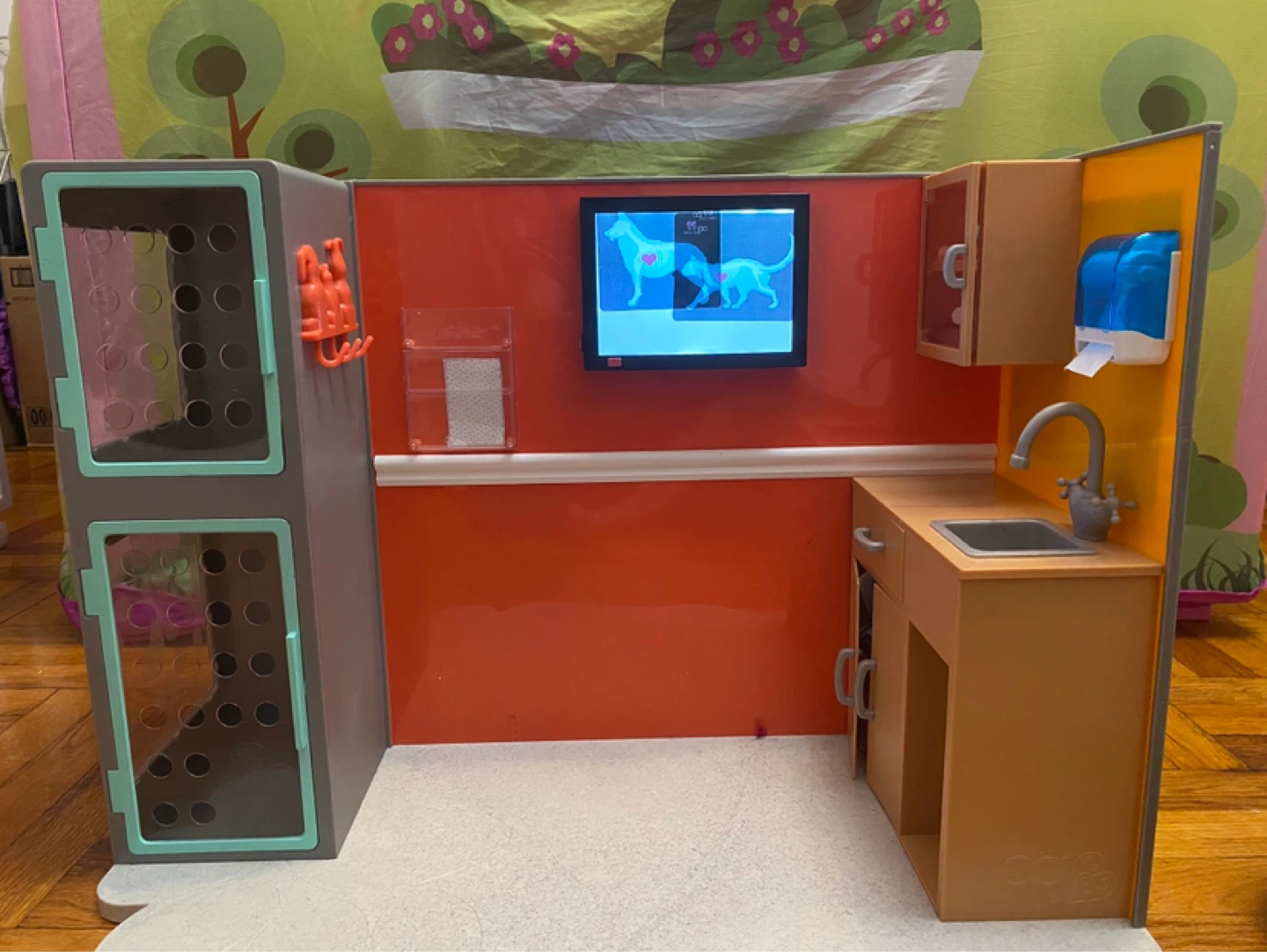 Our Generation Vet Clinic Playset with Accessories - photo 2