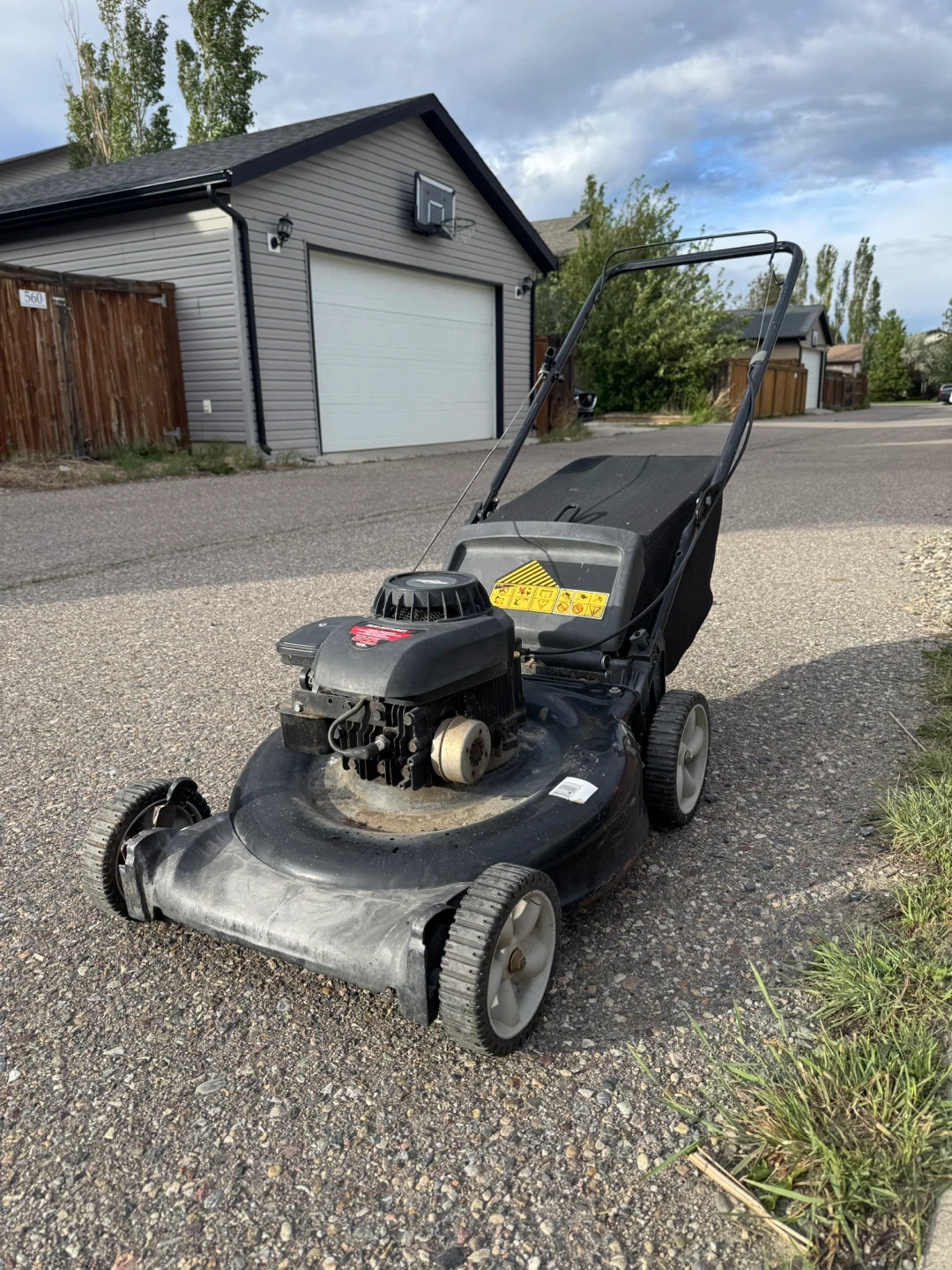 Yard Machines Push Mower 158cc - photo 4