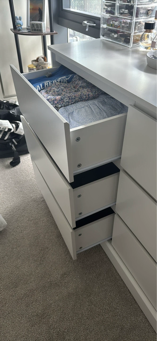 White 6-Drawer Dresser - photo 5