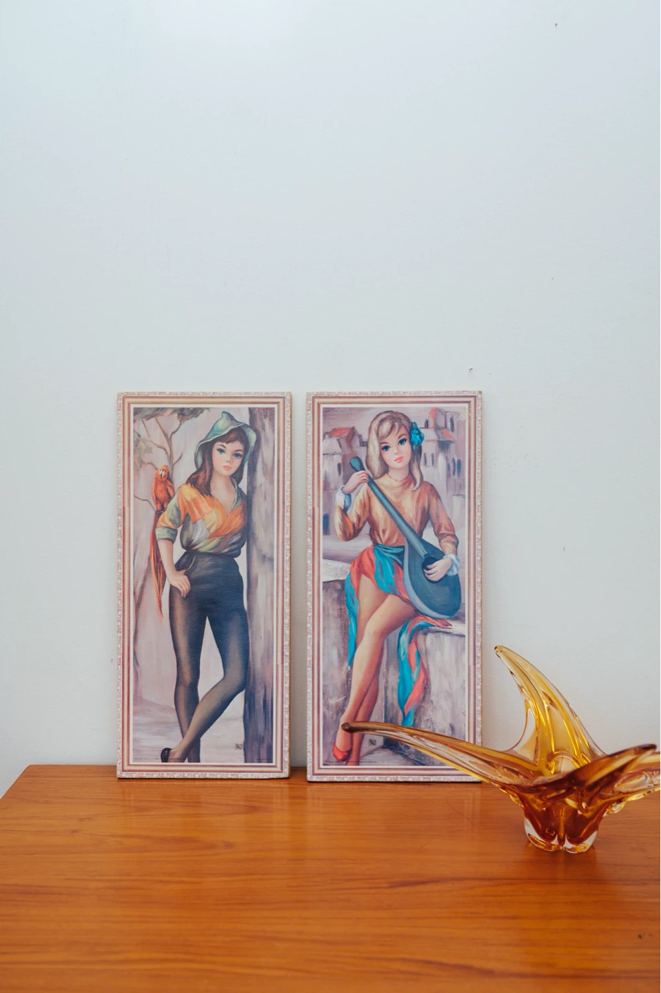 1960s Big-Eyed Girl Wall Plaques (Pair) | MidCentury Lithographs - photo 5