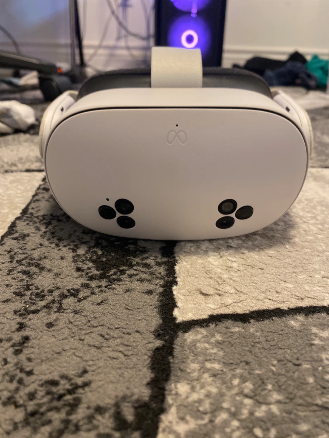 Meta Quest 2 VR Headset with Controllers
