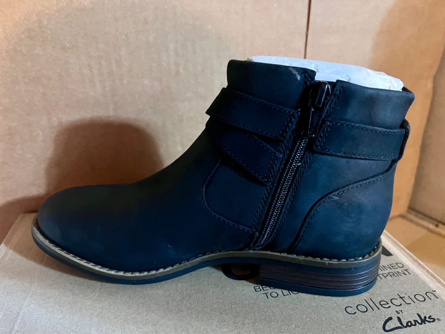 Clarks Black Leather Ankle Boots - photo 4