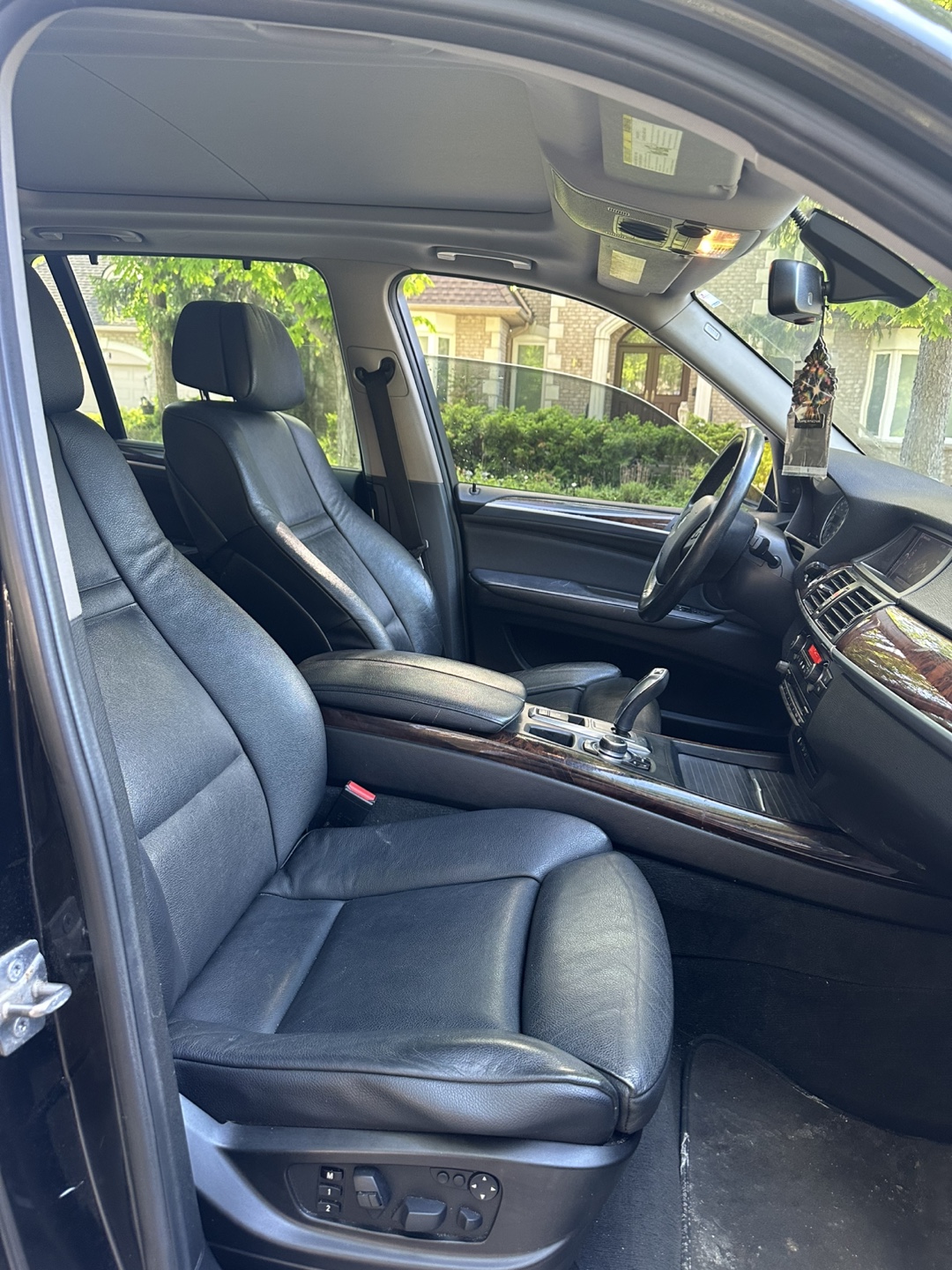 Black BMW X5 SUV - photo 5