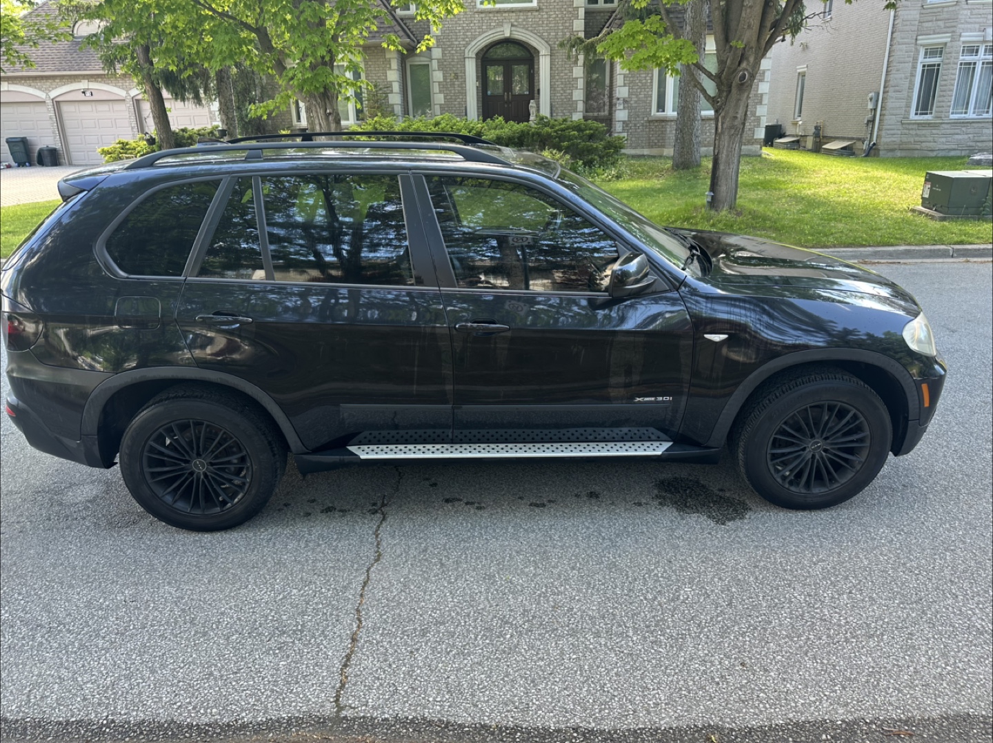 Black BMW X5 SUV - photo 4