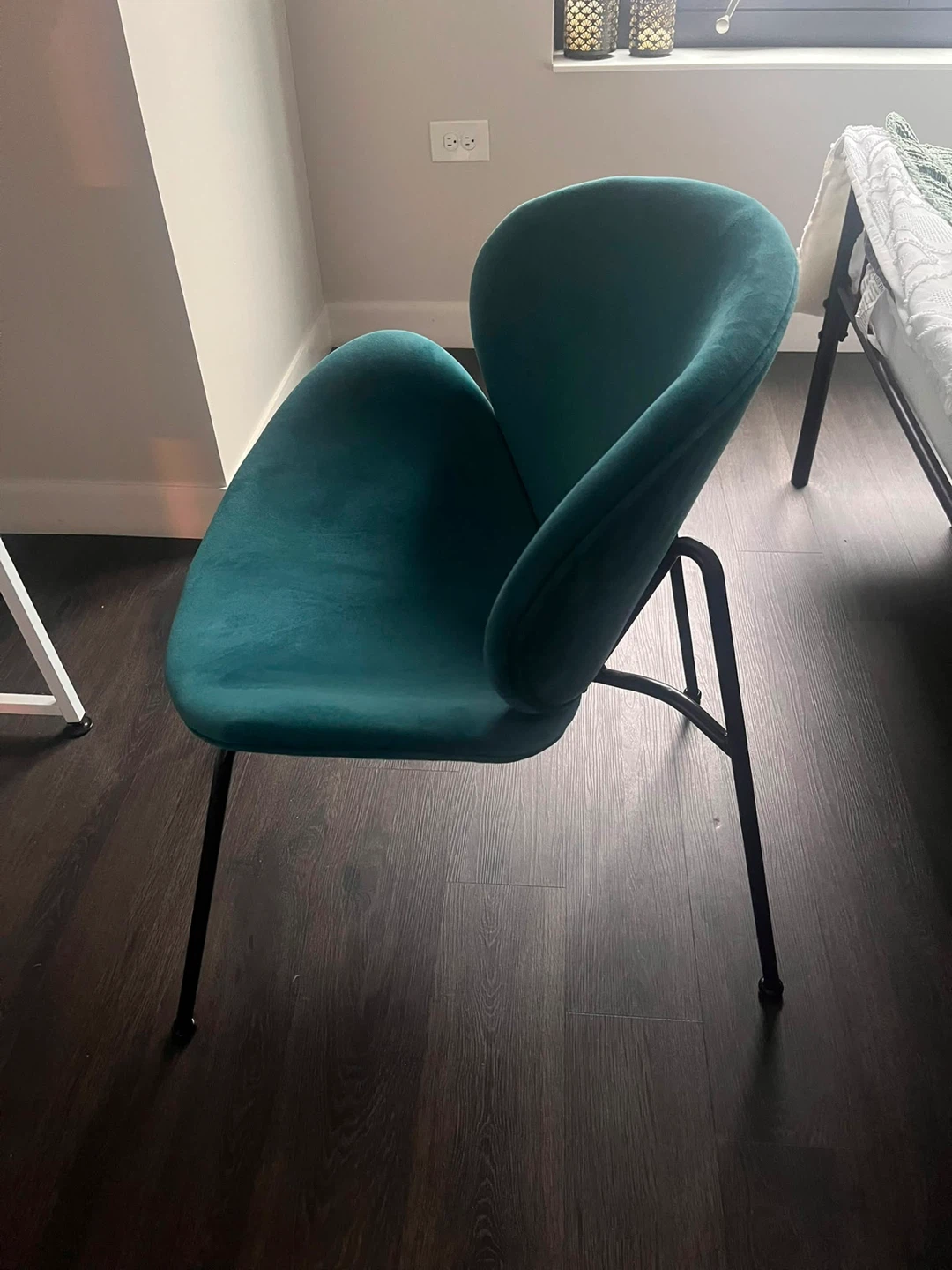 Teal Velvet Accent Chair - photo 3