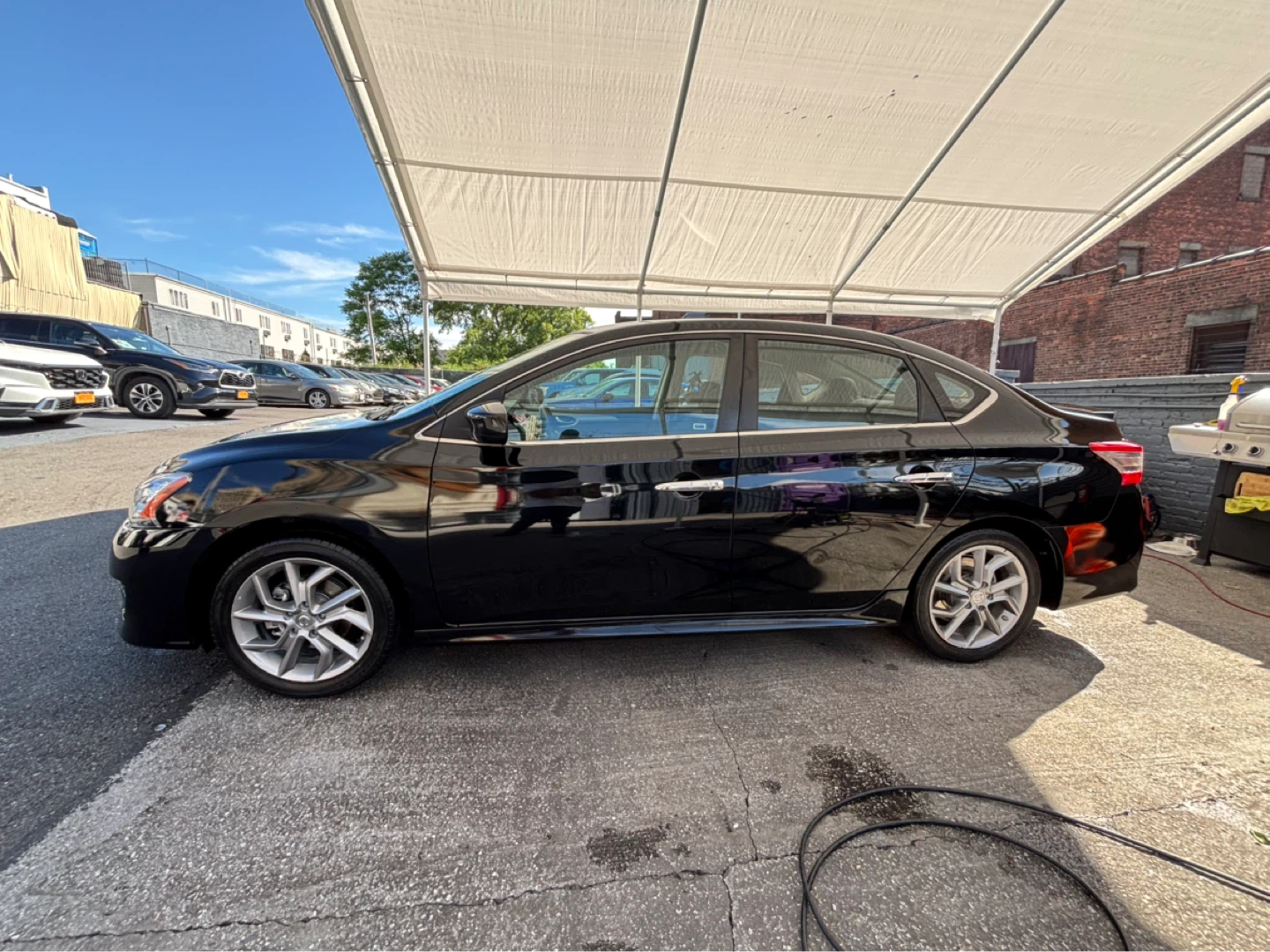 Black Nissan Sentra Sedan 2013 89k miles - photo 5