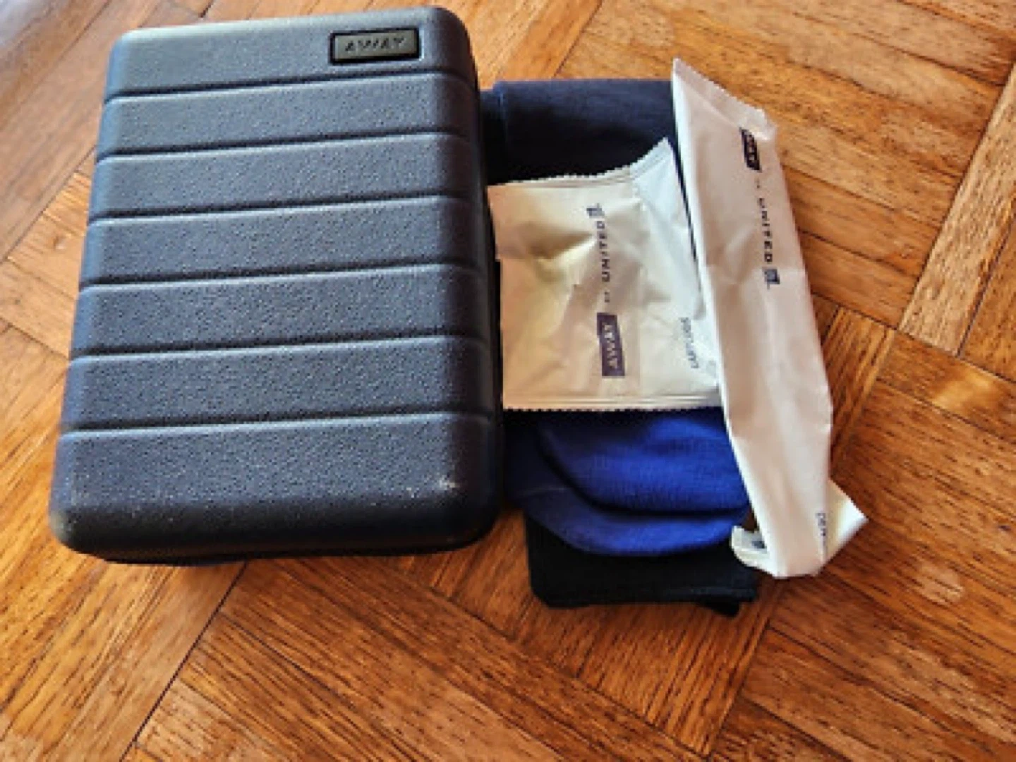 Away Travel Kit - Blue - photo 2