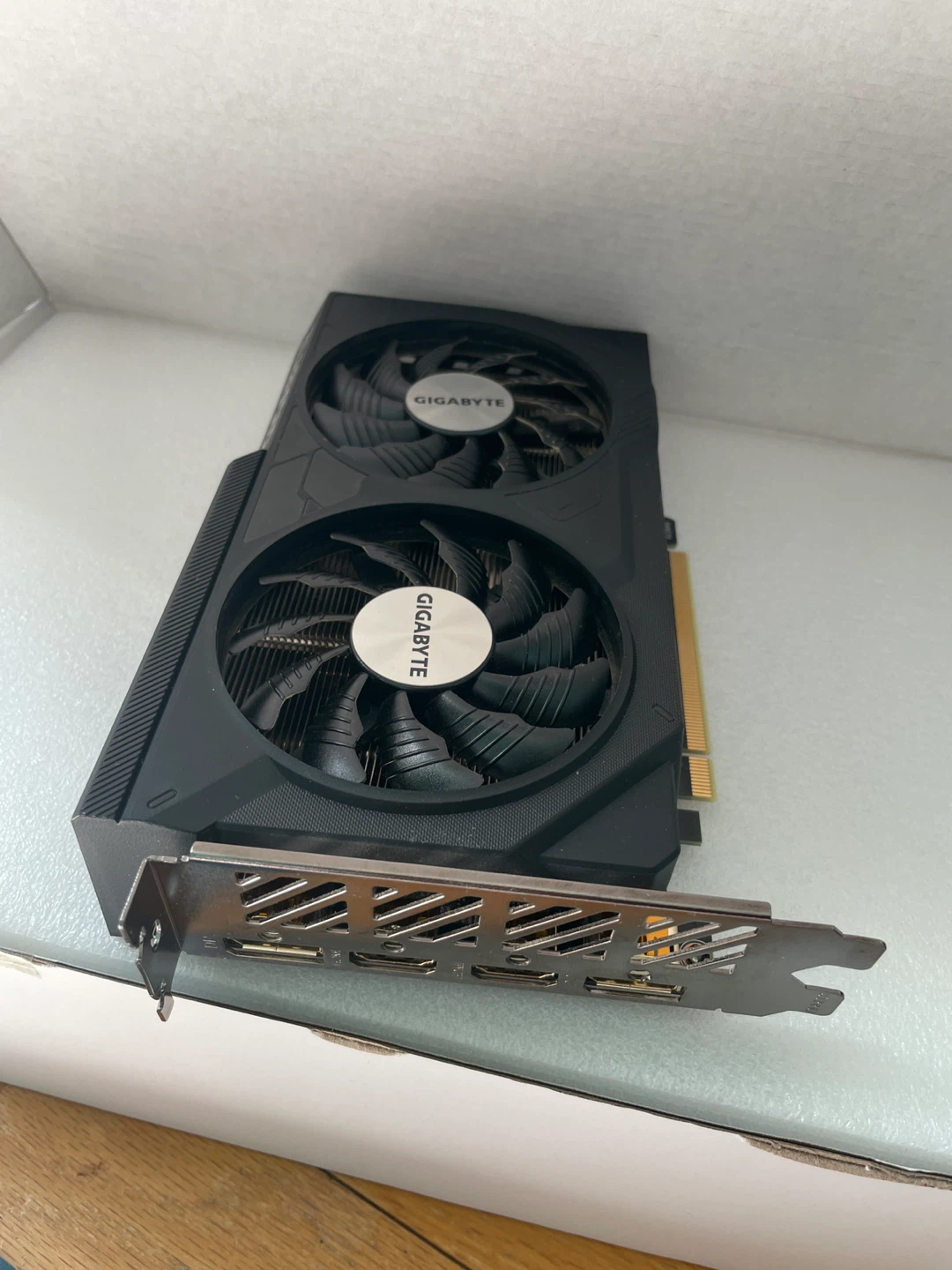 Gigabyte 4060 8gb - photo 2