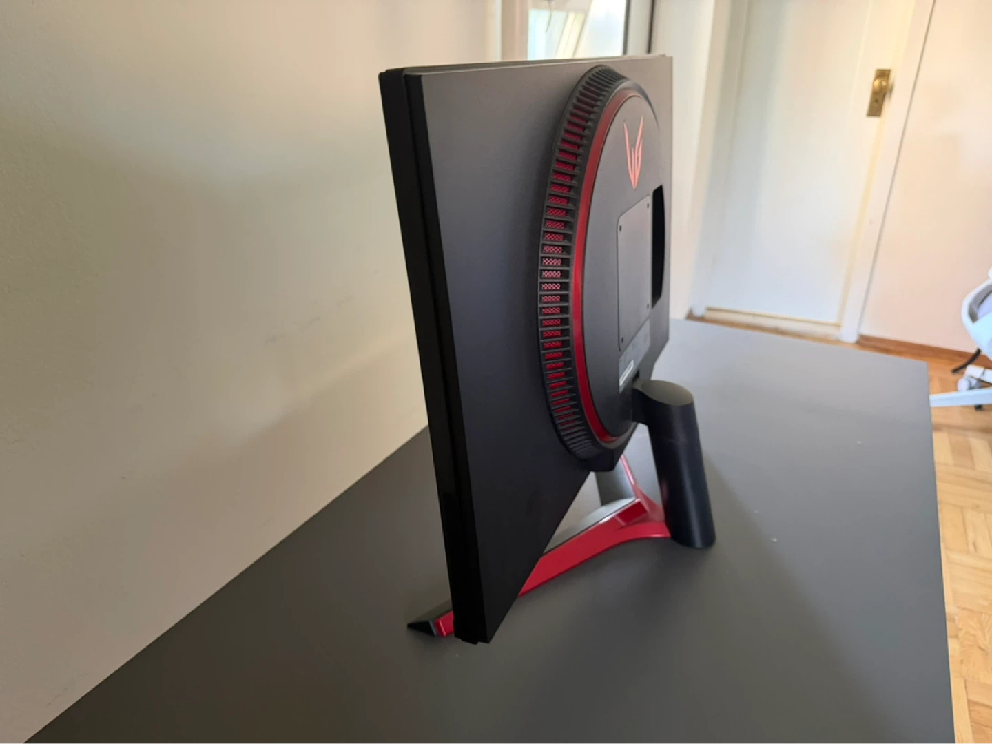 LG UltraGear Gaming Monitor - photo 5