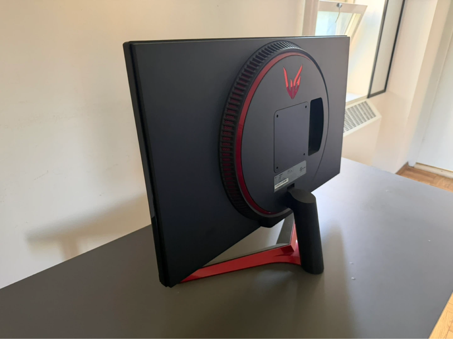 LG UltraGear Gaming Monitor - photo 4