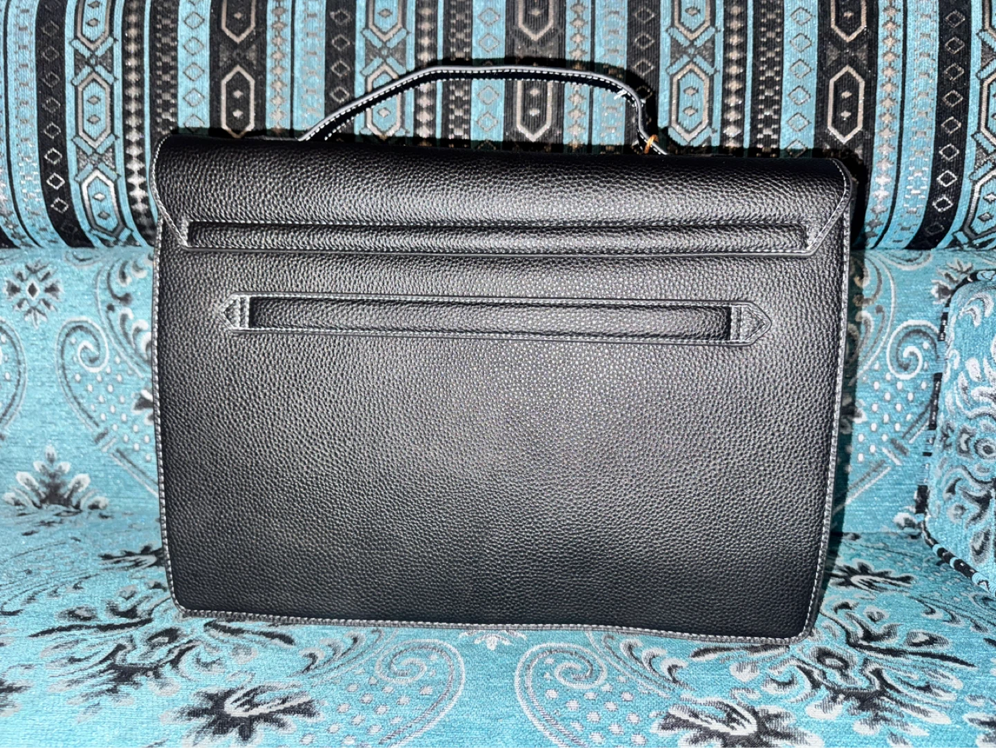 Seven Days Black Leather Briefcase - photo 3