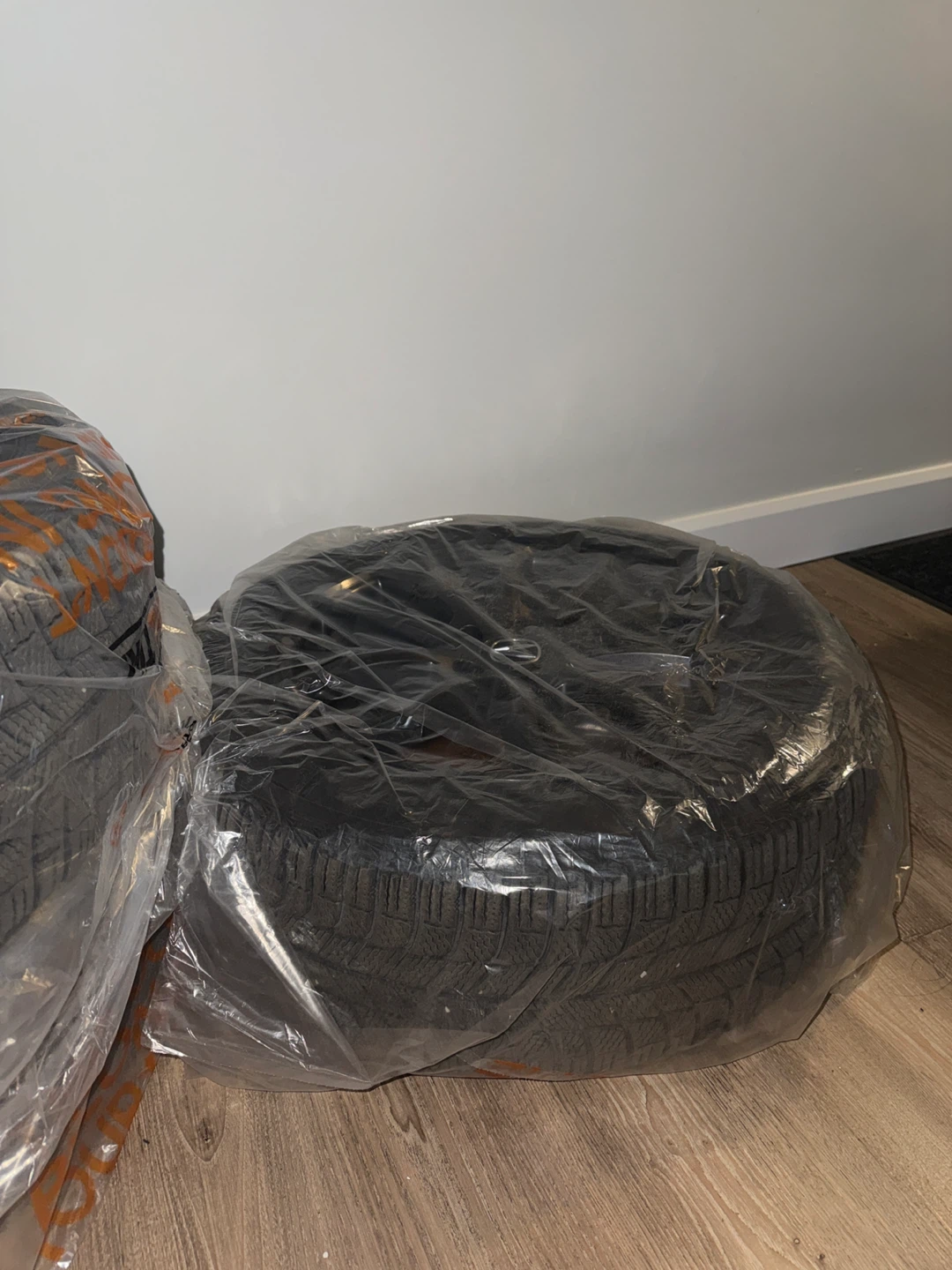 Michelin Studless Winter Tires 225/55R17 w/ Acura Alloy Wheels - photo 4