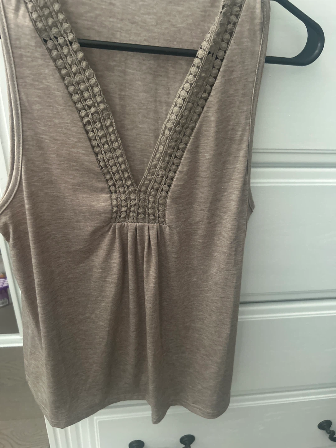 SHEIN Sleeveless V-Neck Top - photo 4