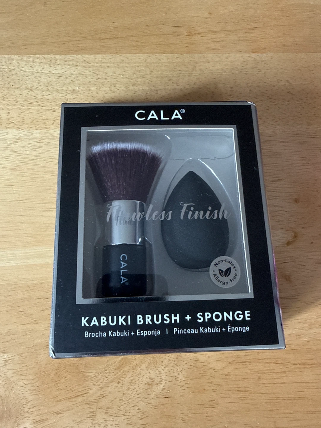 Cala Kabuki Brush + Sponge Set