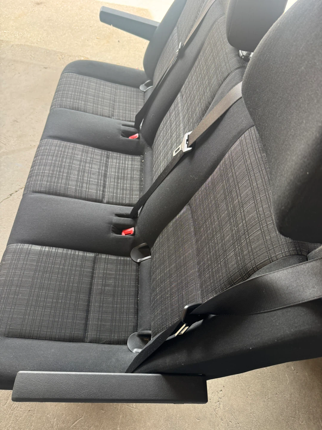 ISRI Mercedes-Benz Sprinter Seat - photo 4