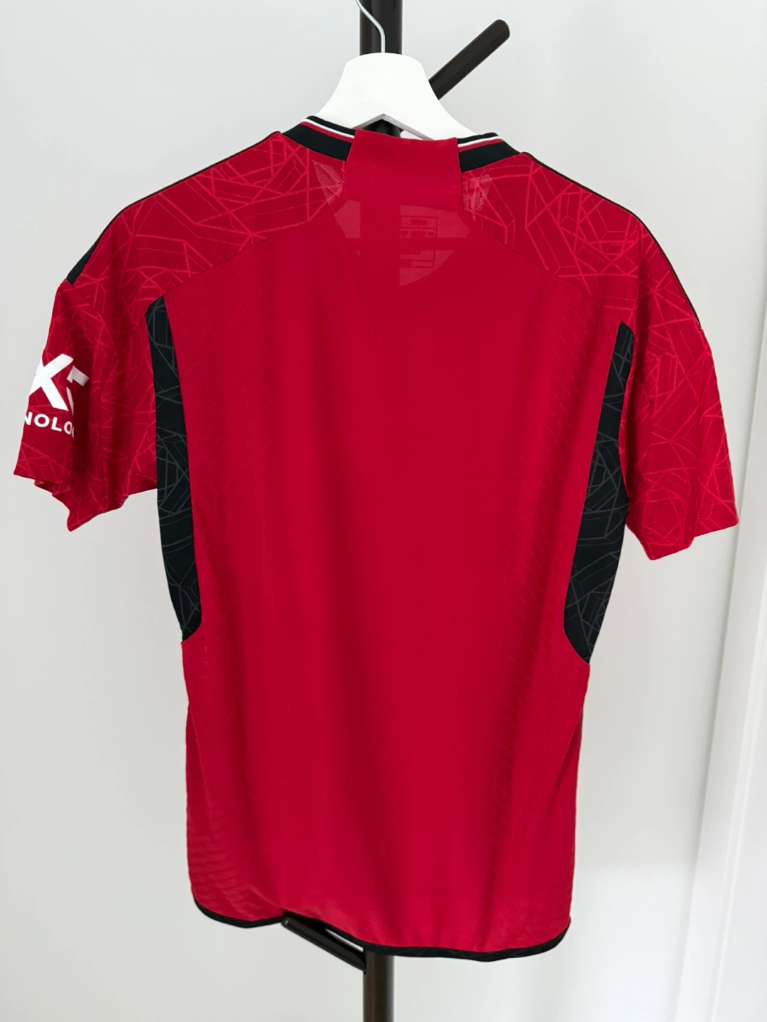 Man United 23/24 HEAT.RDY Player Jersey – Size S – New - photo 2