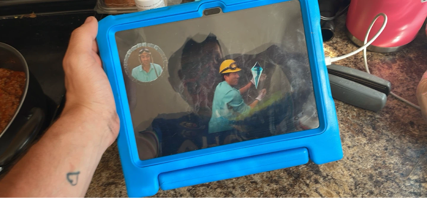 Apple iPad (A16) 128GB - Blue Kid-Proof Case