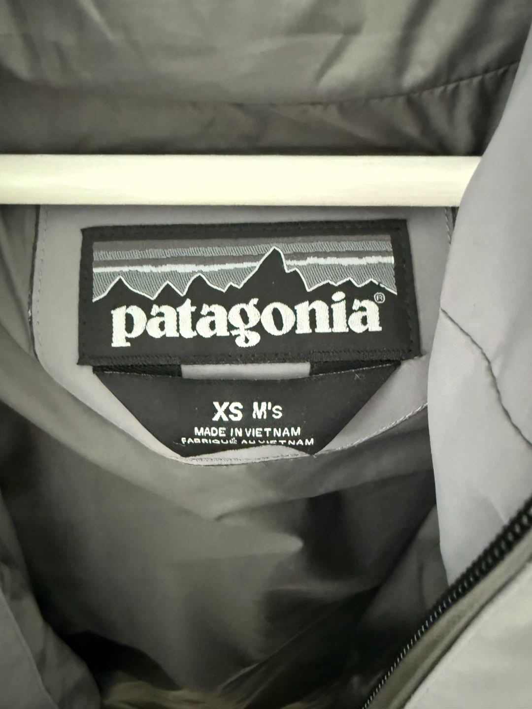 Patagonia Jackson Glacier Down Parka – Men’s XS – Like New - photo 3