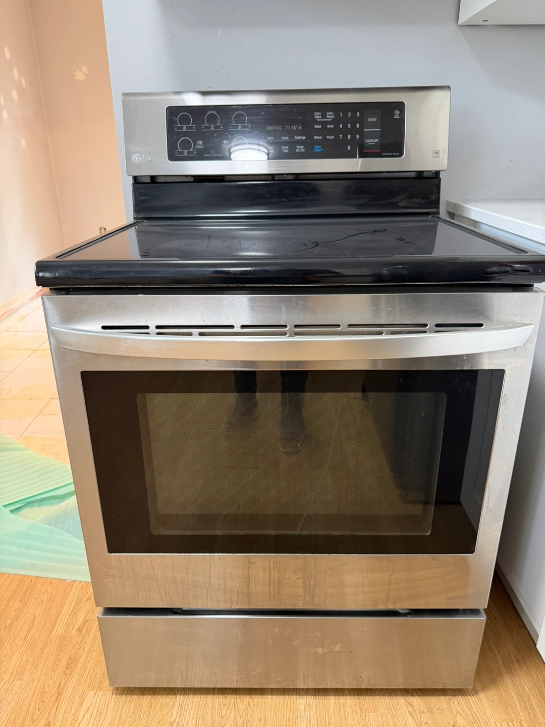 LG Stainless Steel Electric Range and Oven - NEED GONE ASAP