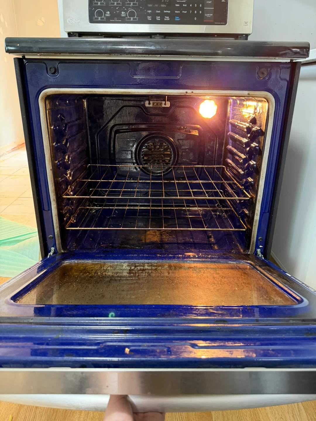 LG Stainless Steel Electric Range and Oven - NEED GONE ASAP - photo 4