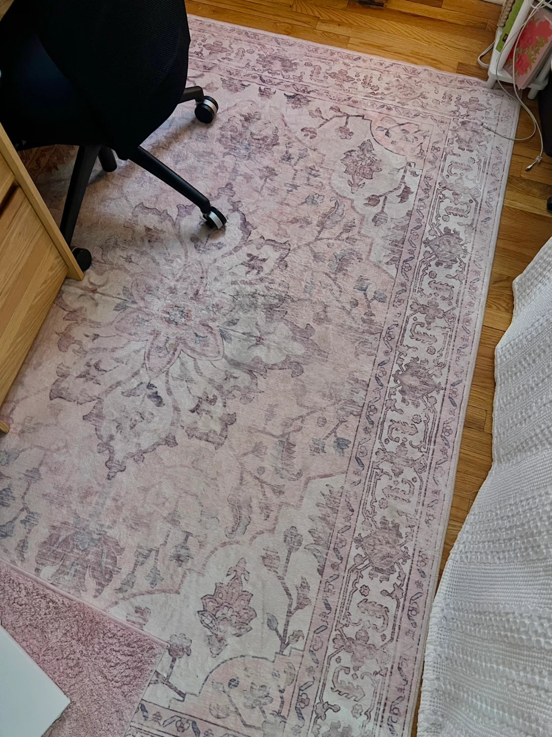 Selling a pink rug - photo 2