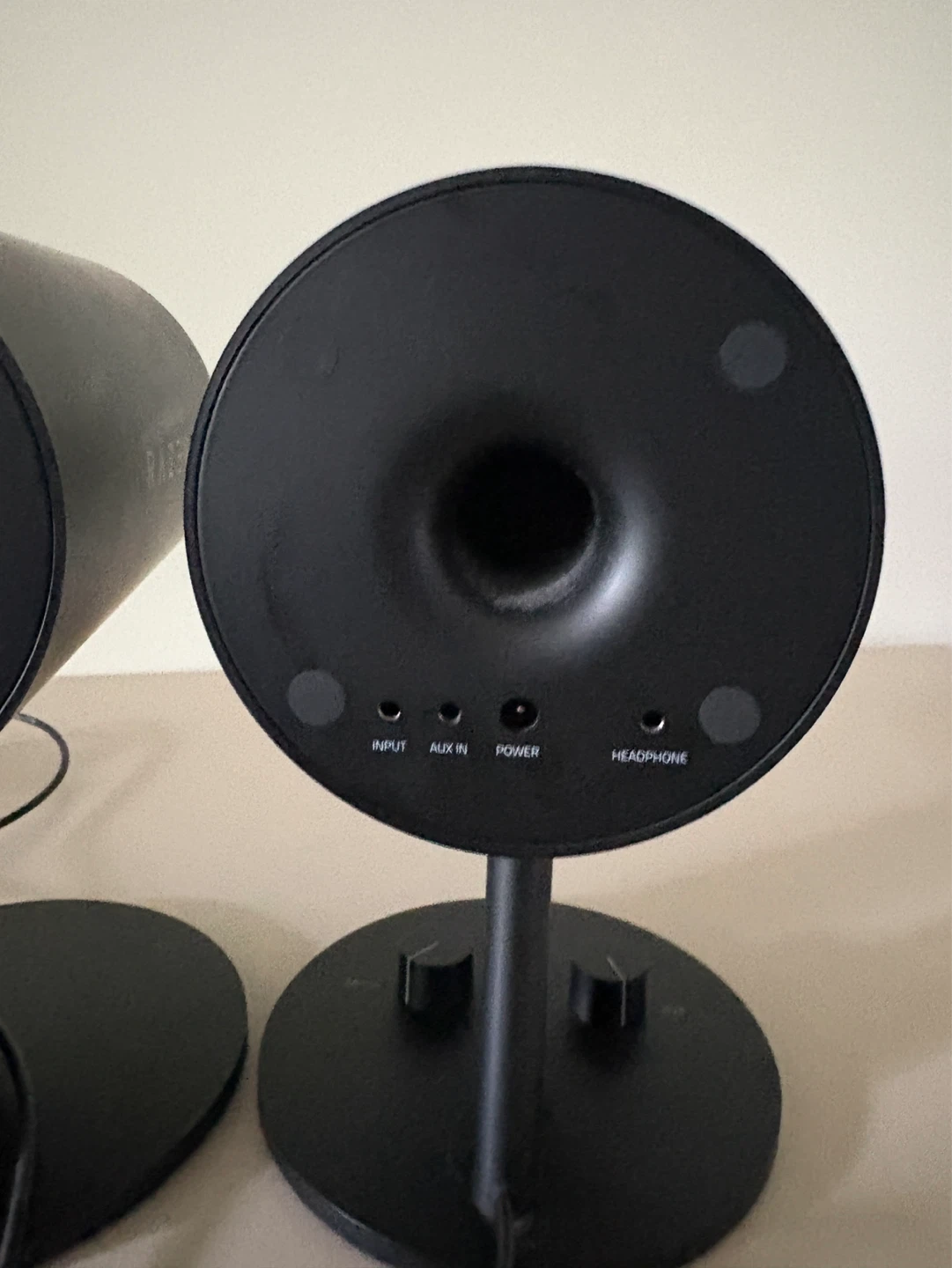 Razer Nommo 2.0 Gaming Speakers – Excellent Condition - photo 4