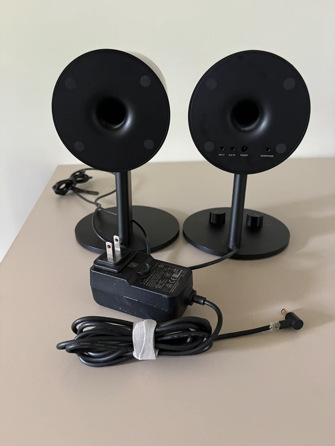 Razer Nommo 2.0 Gaming Speakers – Excellent Condition - photo 3