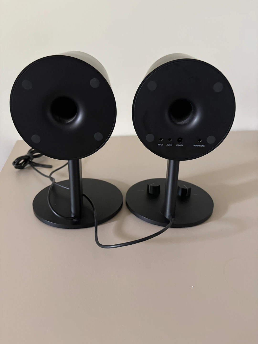 Razer Nommo 2.0 Gaming Speakers – Excellent Condition - photo 2