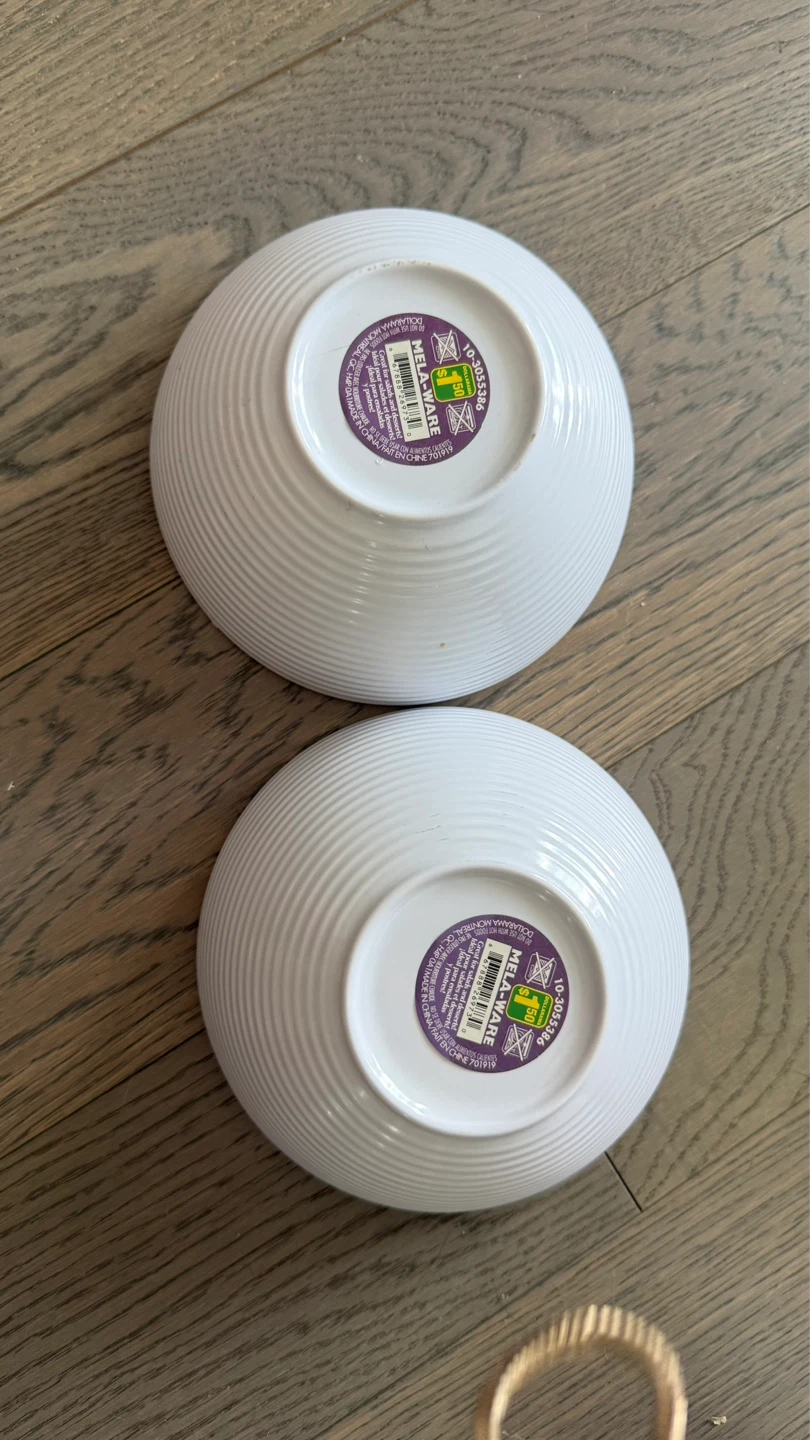 2 White Melamine Bowls - photo 2