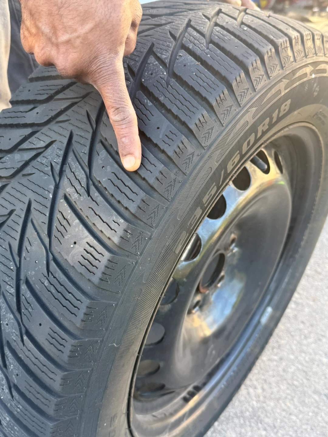 235/60R18 Winter Tire