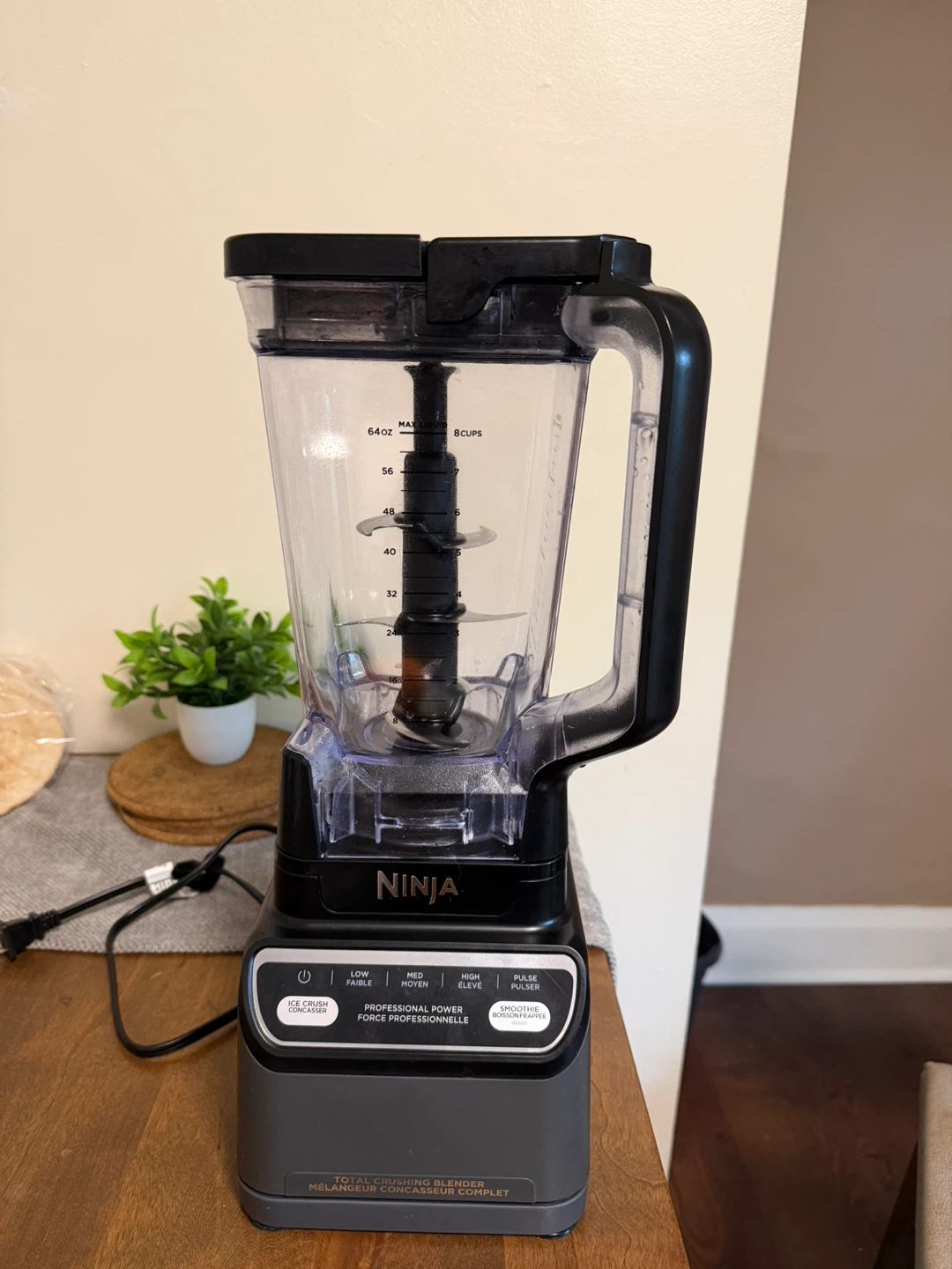 Ninja Professional Blender 2.0 with Auto IQ Technology
