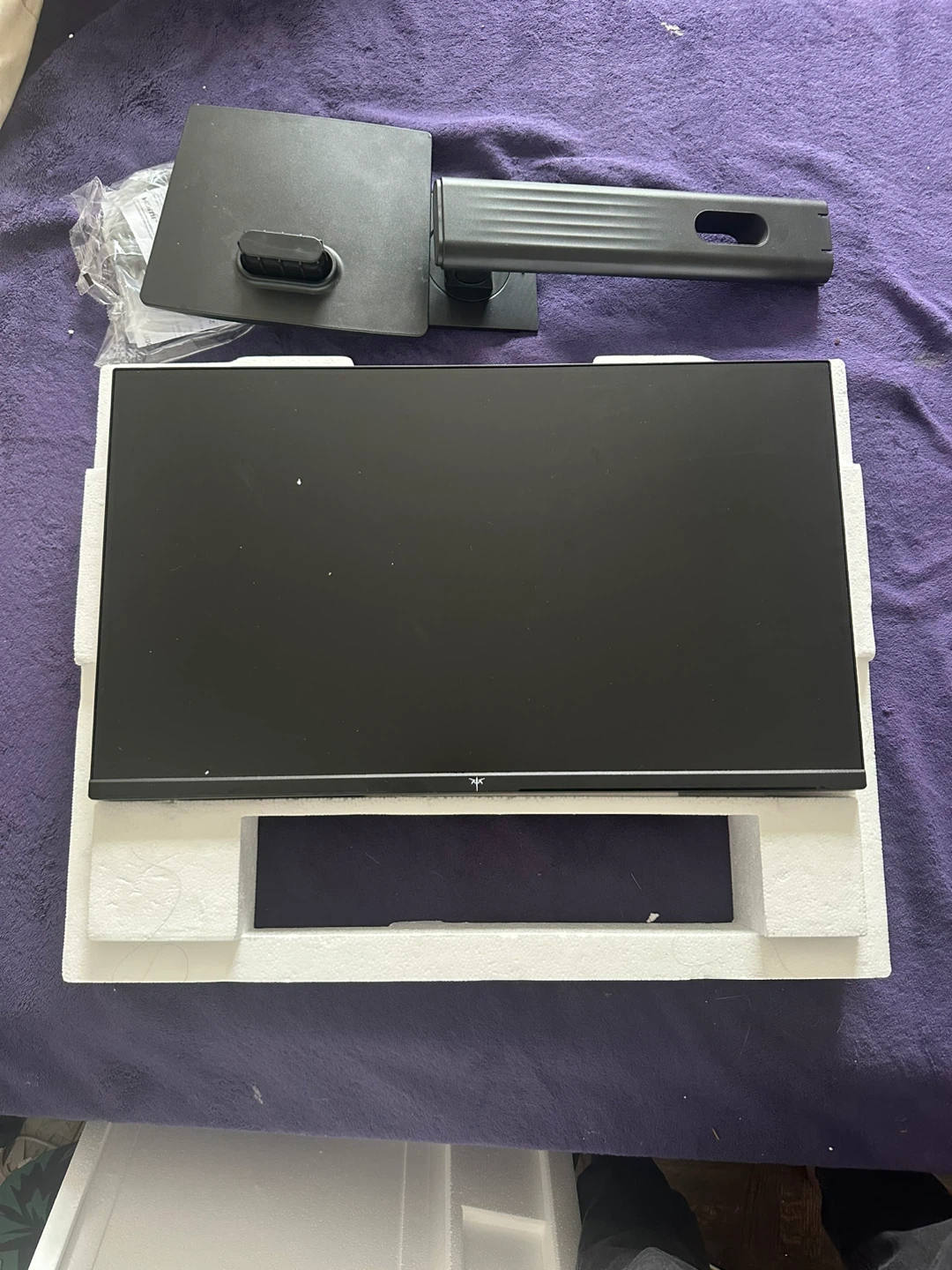 KTC LCD Monitor Model H24T7