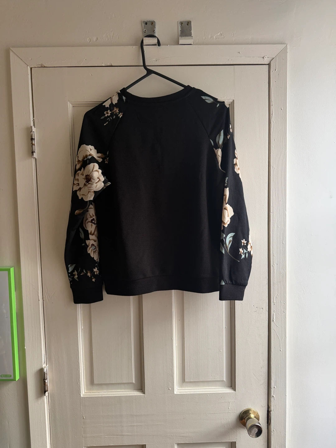Black Floral Print Sweatshirt - photo 2