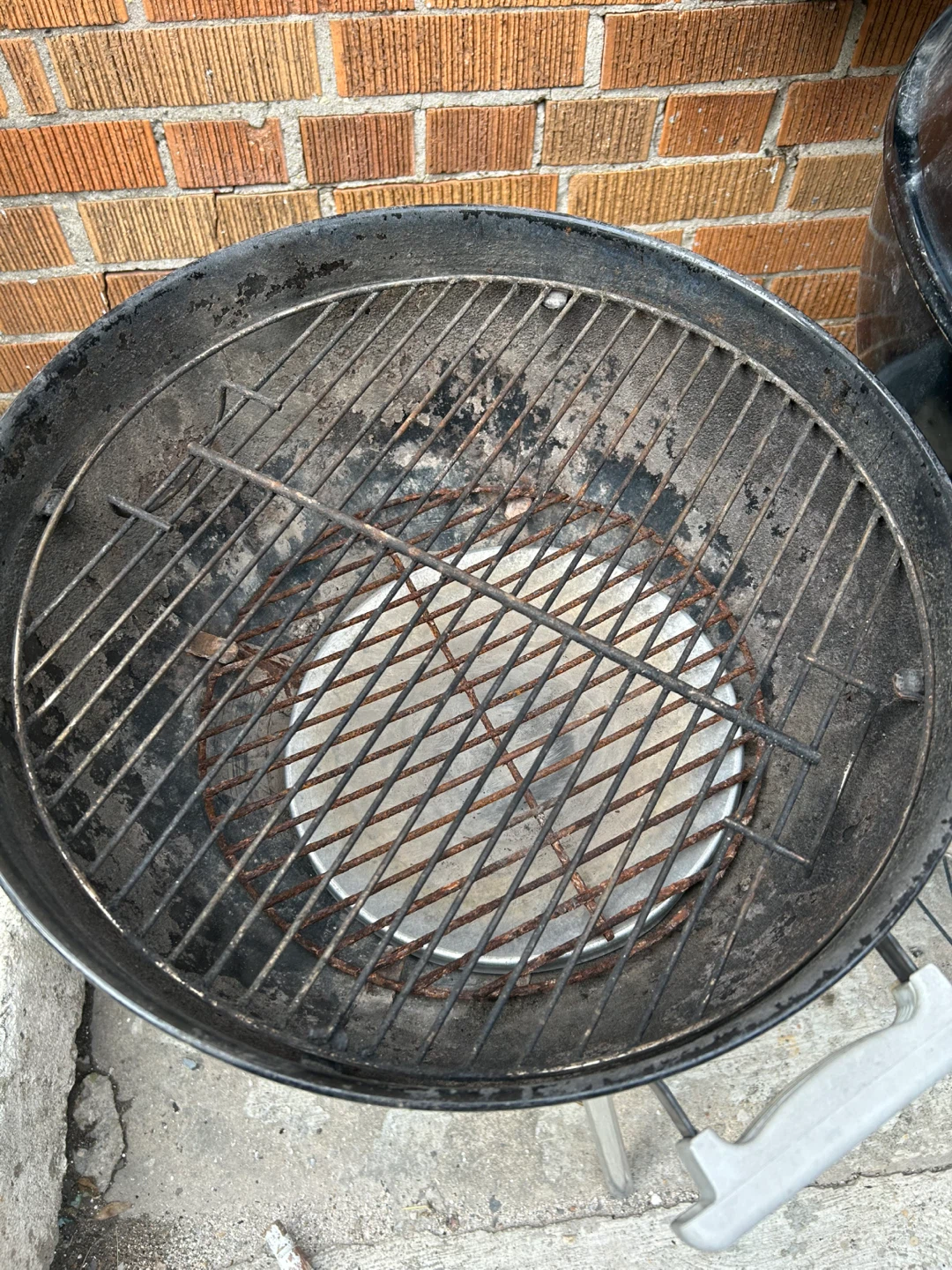 Weber Kettle Charcoal Grill - photo 2