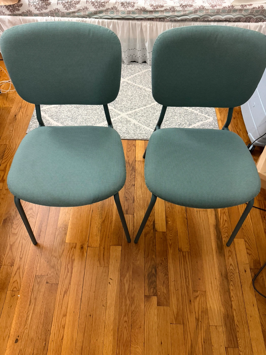 IKEA VIHALS Dining Chairs (Set of 2) Green