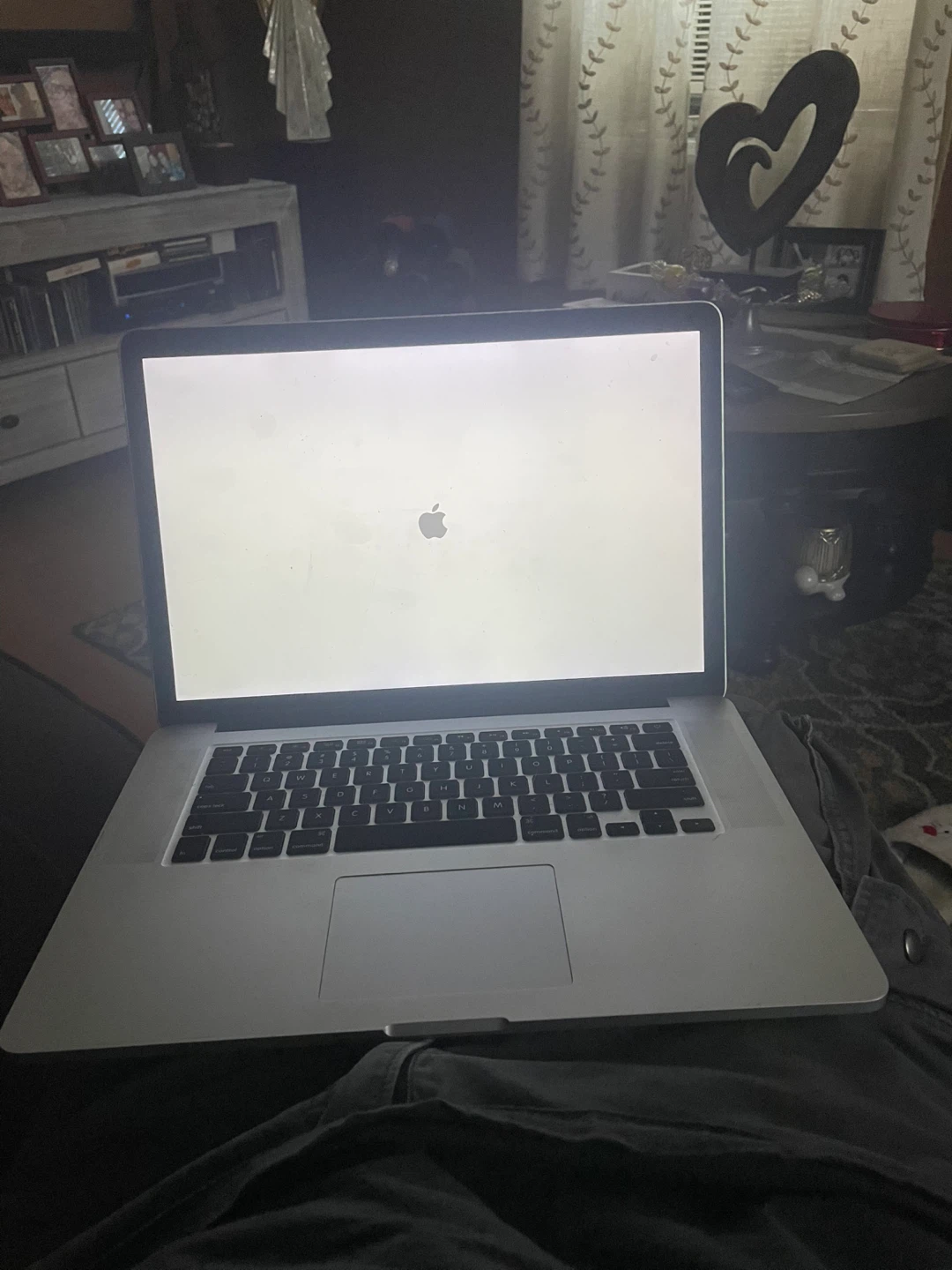 Apple MacBook Pro Laptop A1398 - photo 5