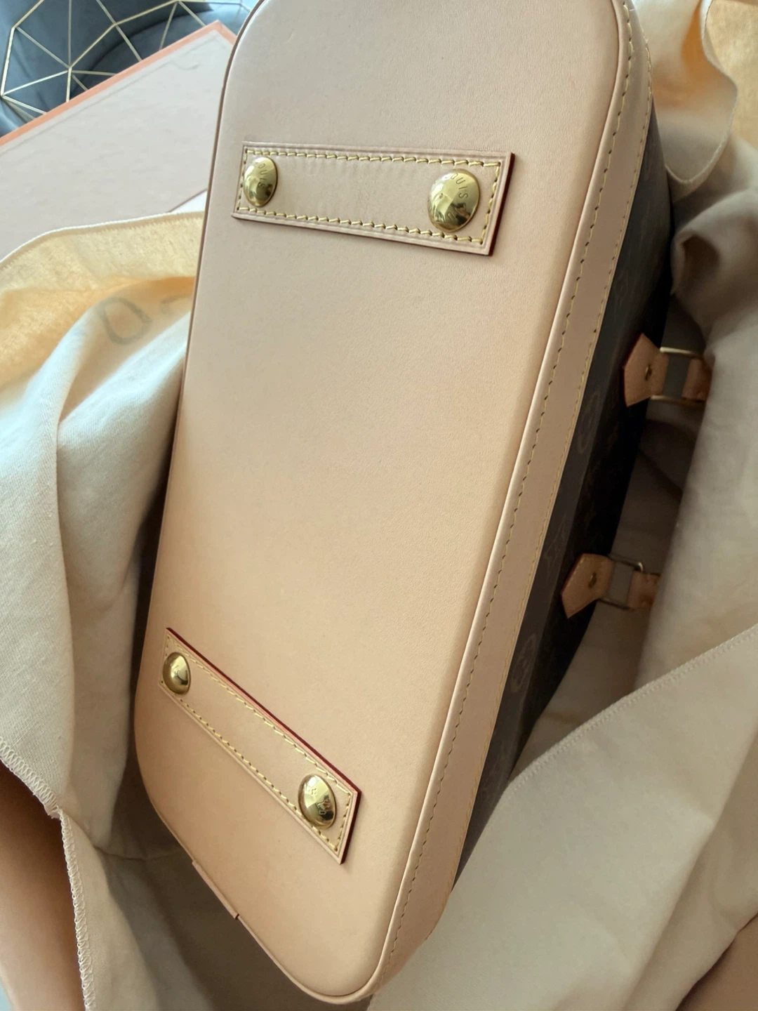 $1525 LV Alma Bag UNUSED + KEPT IN BOX W/ RECEIPT FROM PARIS - photo 5