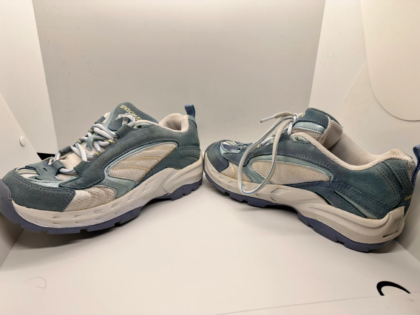 Brooks women’s Running Shoes - Blue/White - photo 5