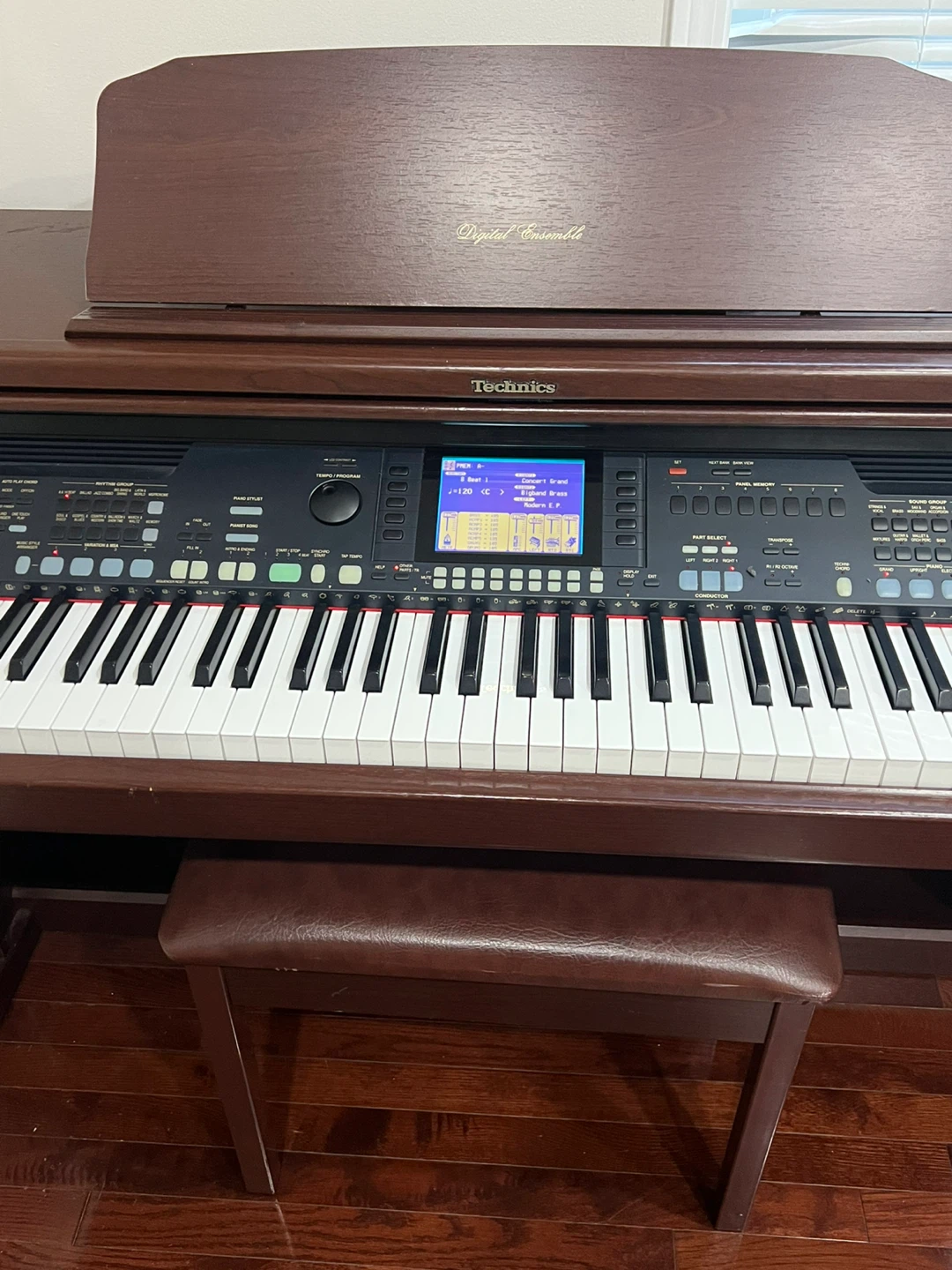 Technics Digital Ensemble Piano – Excellent Condition - photo 2