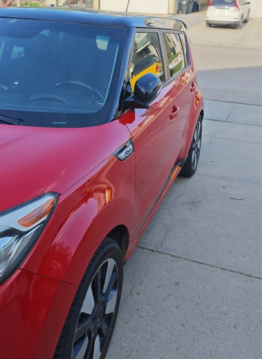 Red Kia Soul - photo 4